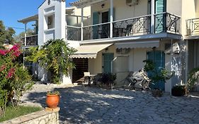 Agrambeli Rooms & Apartments